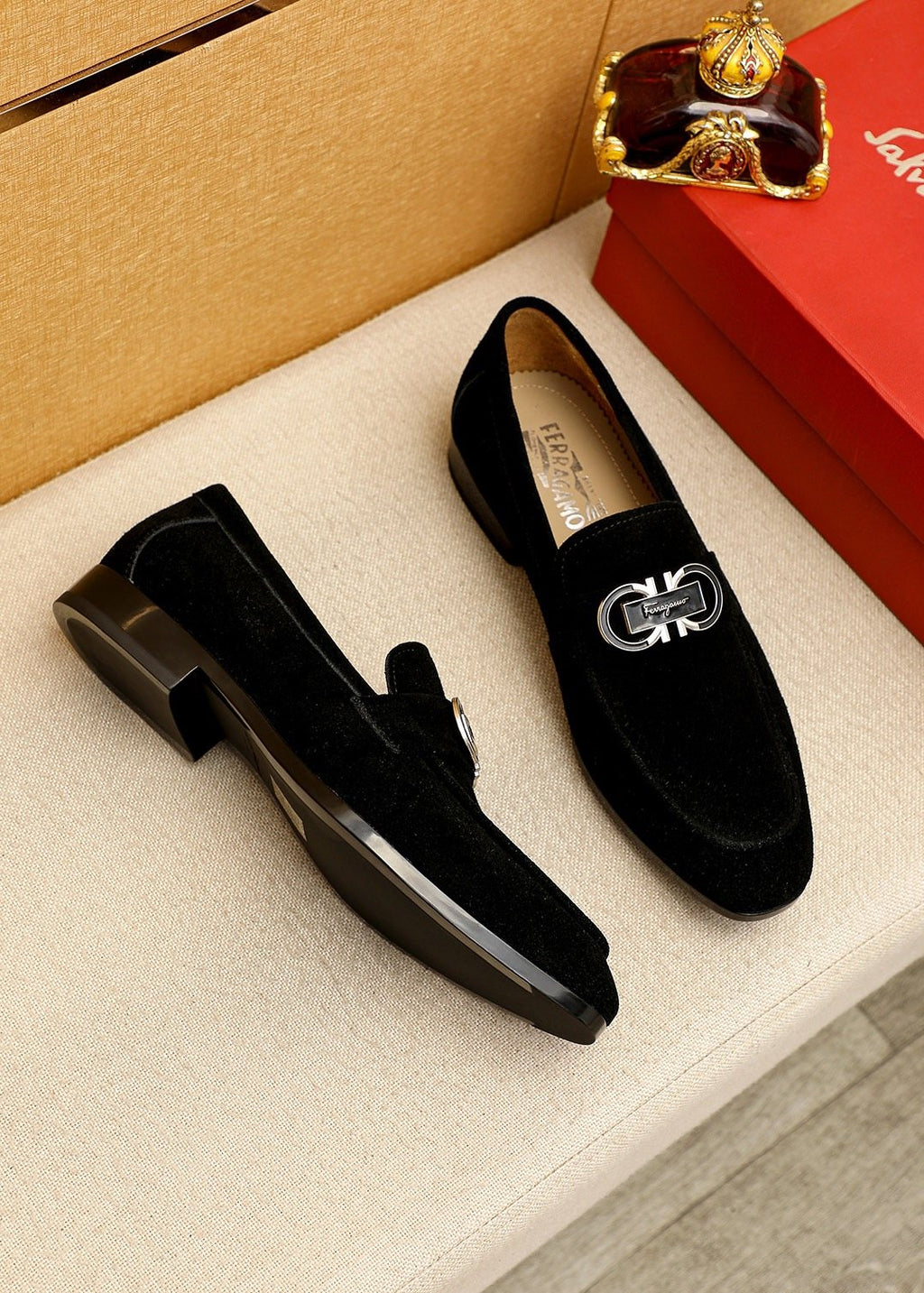 Ferragamo Textured Buckle Loafers — side