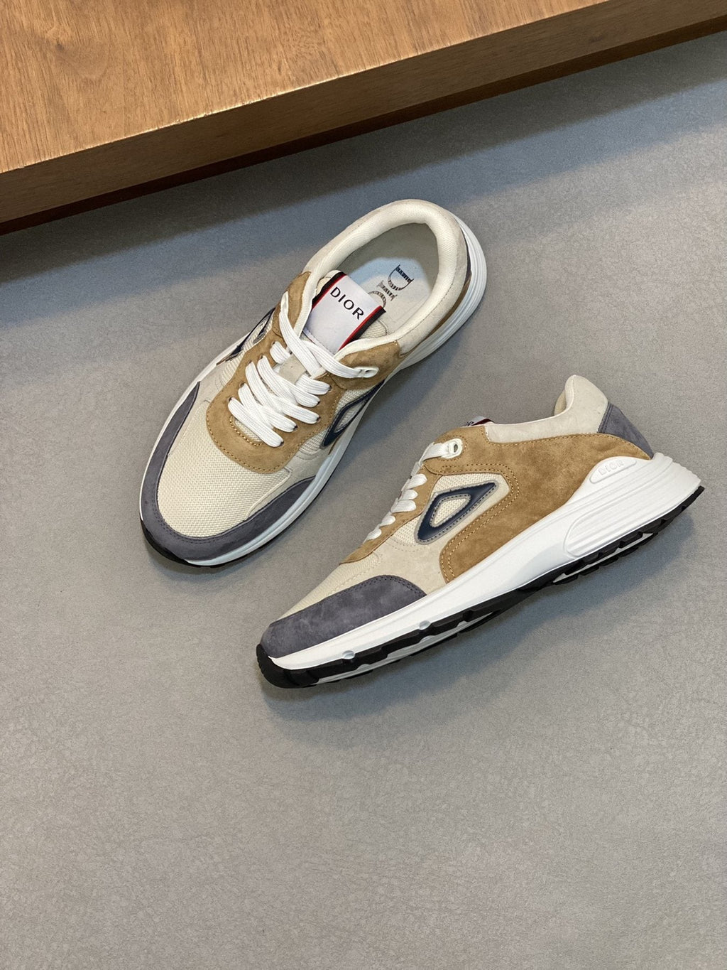 Dior Blue Accent Low-Top Sneakers — front