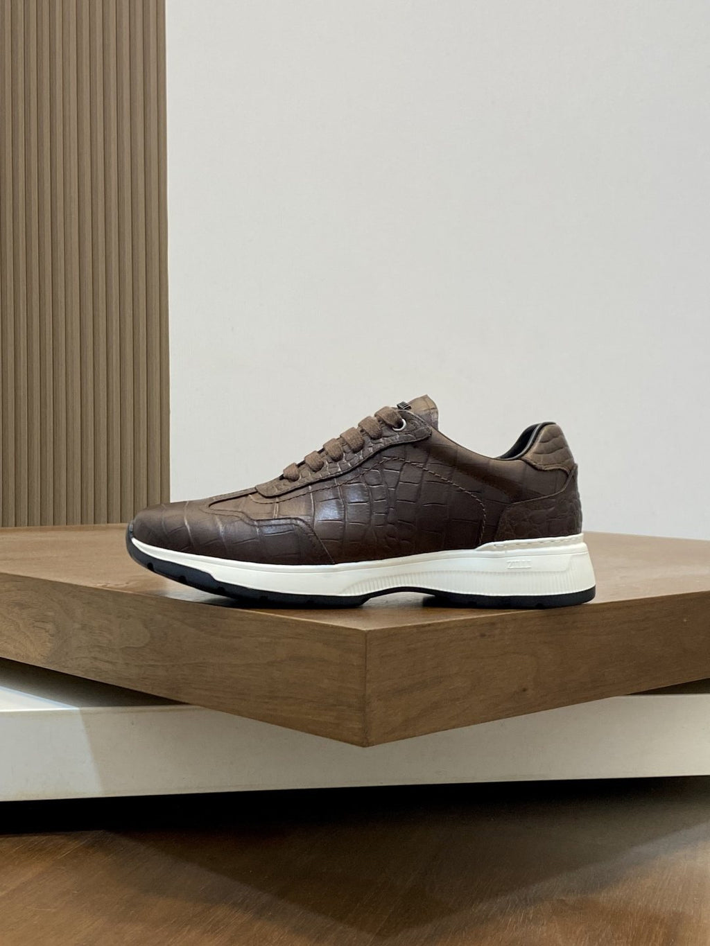 ZILLI Stitched Leather Sneakers — side