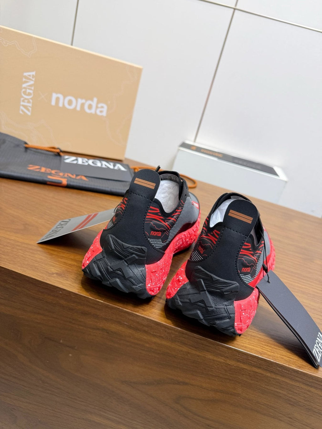 Black Contrast Lace-Up Athletic Shoes — back