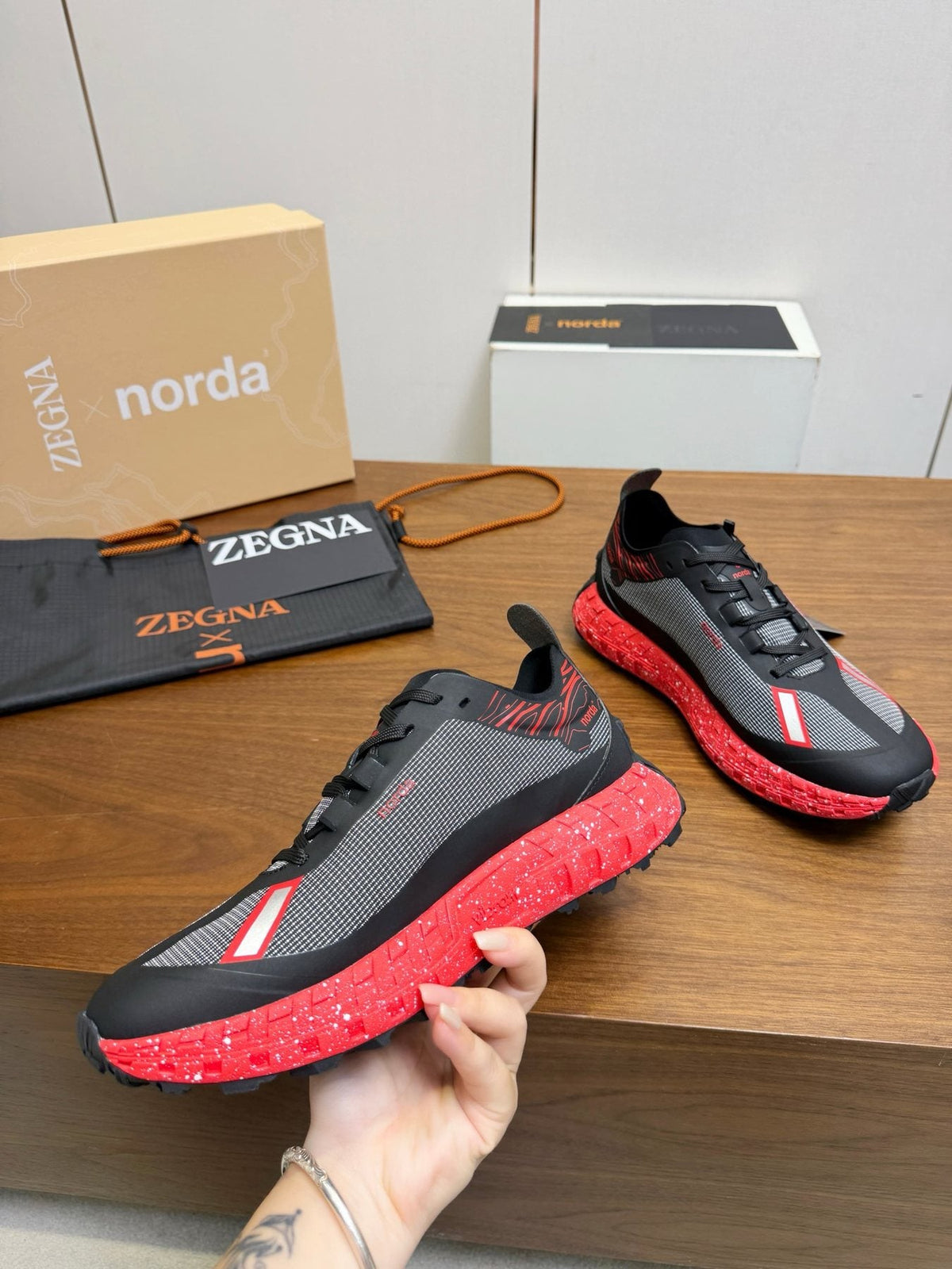 Black Contrast Lace-Up Athletic Shoes — side