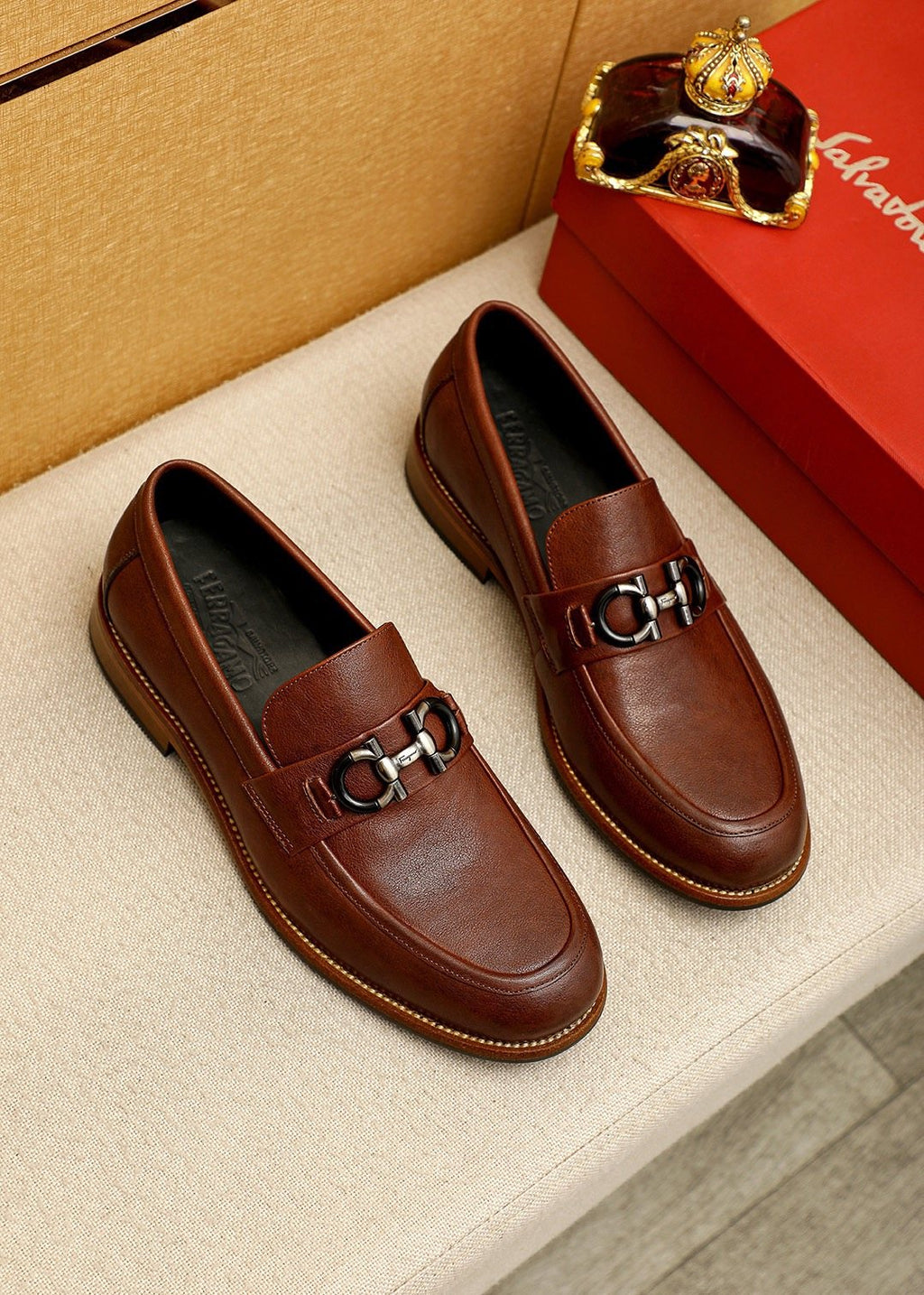 微商相册测试鞋子-Salvatore Ferragamo Men's Leather Bit Loafers — front