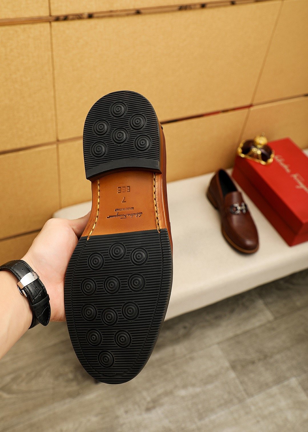 微商相册测试鞋子-Salvatore Ferragamo Men's Leather Bit Loafers — detail