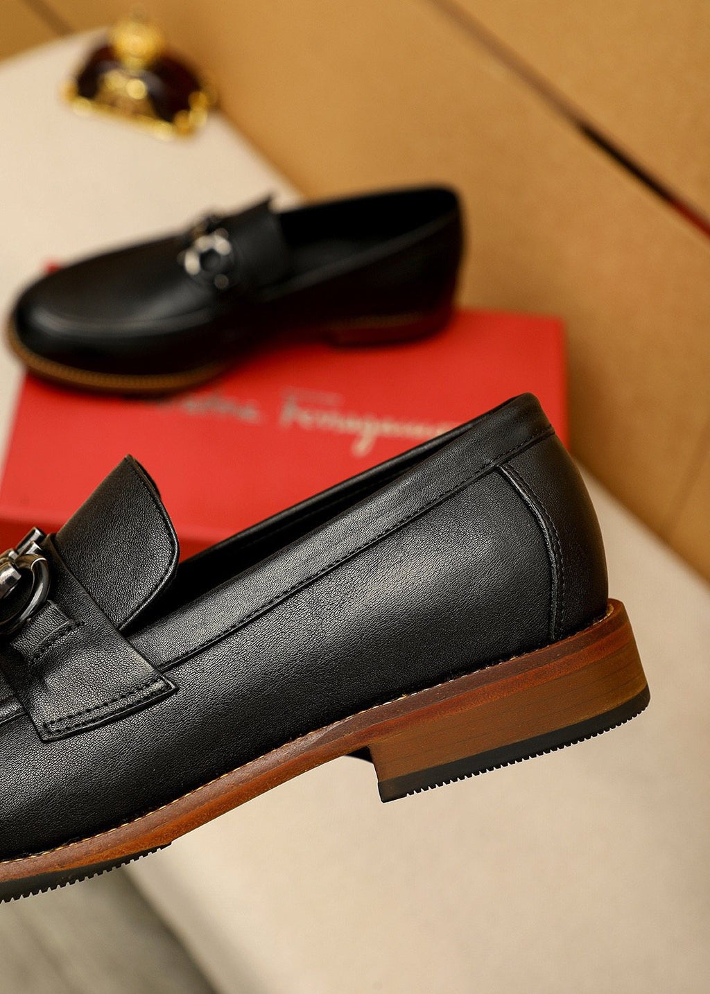 微商相册测试鞋子-Salvatore Ferragamo Men's Leather Bit Loafers — detail