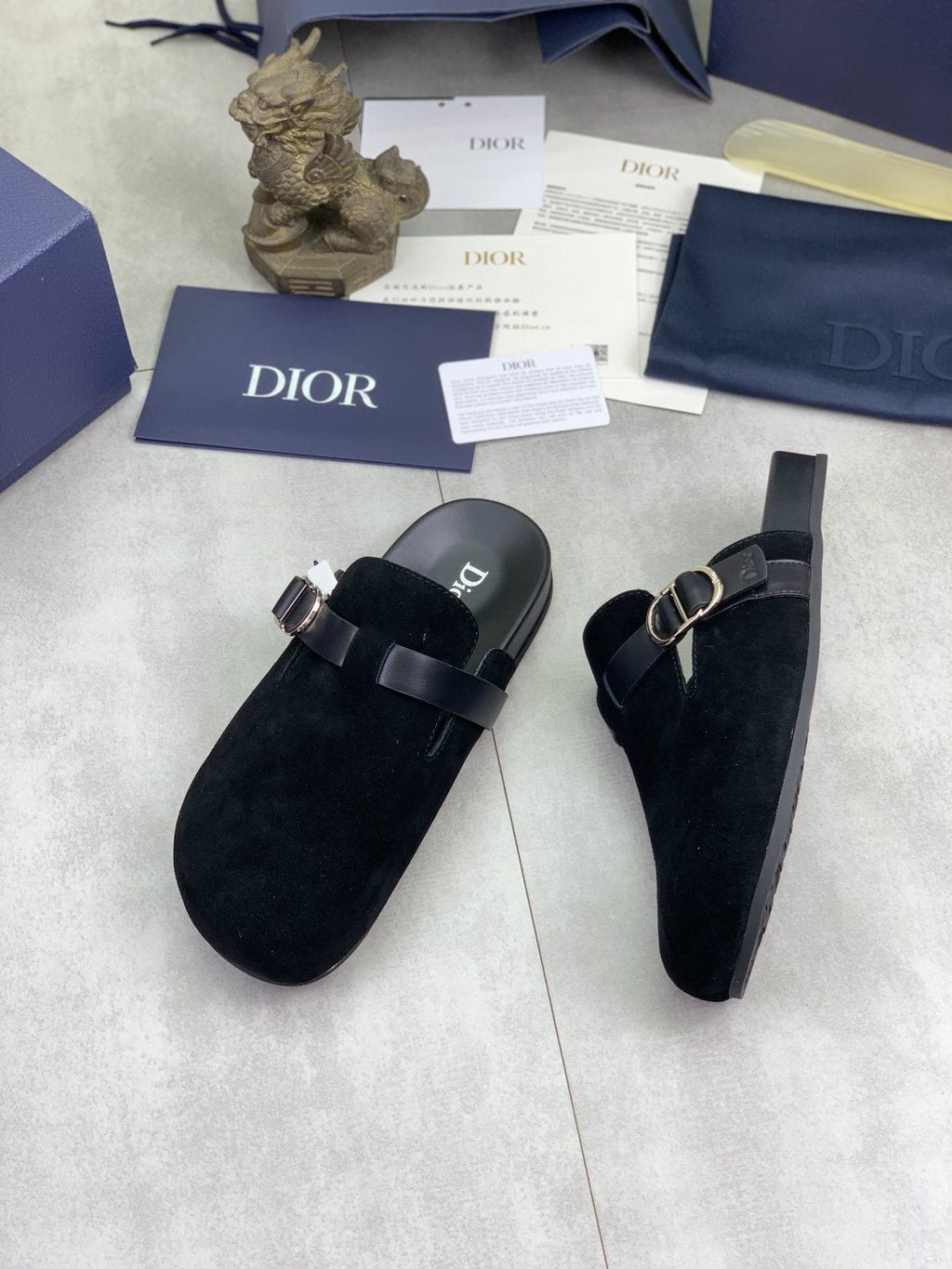 微商相册测试鞋子-Dior Buckle Strap Mule Sandals — side