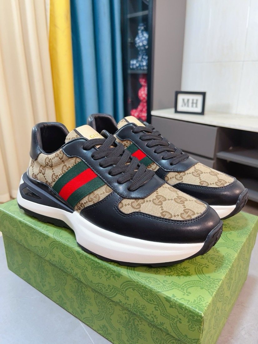 微商相册测试鞋子-Gucci Black and Beige Low-Top Sneakers — front