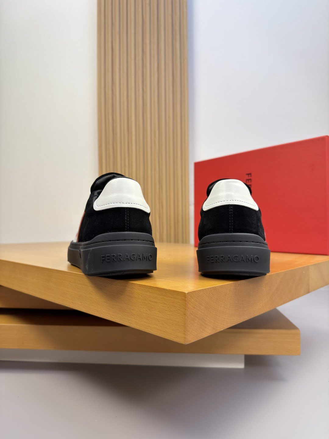 Ferragamo Contrast-Trim Low-Top Sneakers — detail