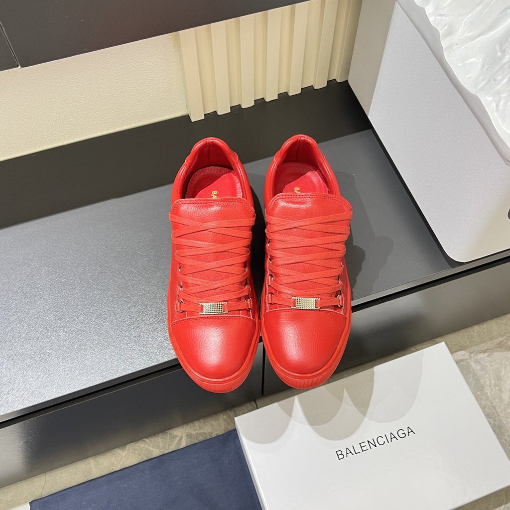 Balenciaga Metal-Bar Low-Top Sneakers — front