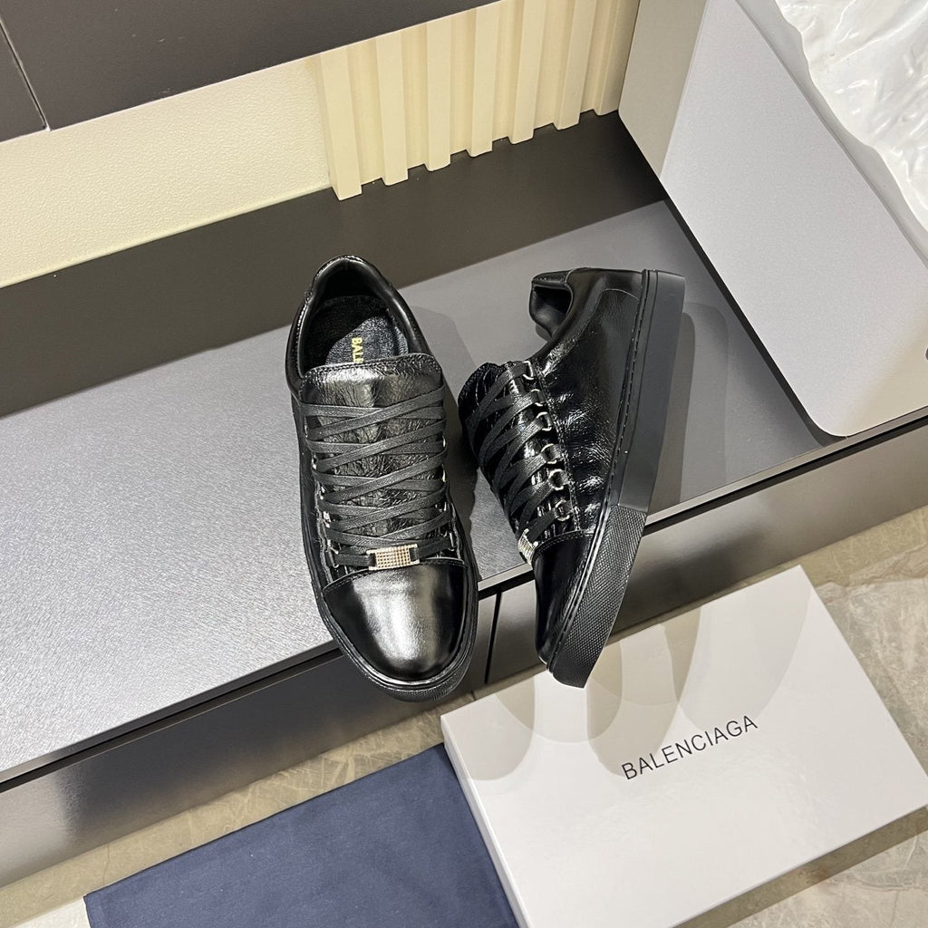 Balenciaga Metal-Bar Low-Top Sneakers — front
