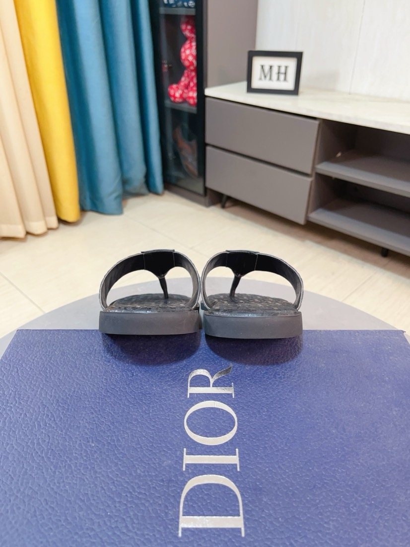Dior Patterned Thong Sandals — front