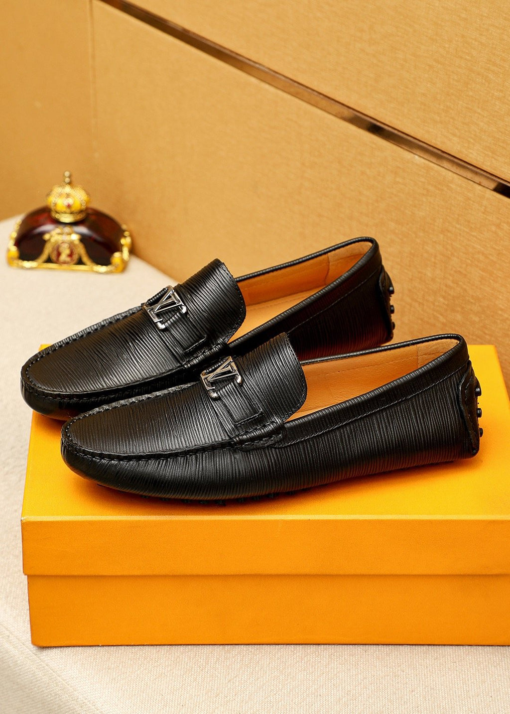 Louis Vuitton Brown Textured Driving Shoes — model