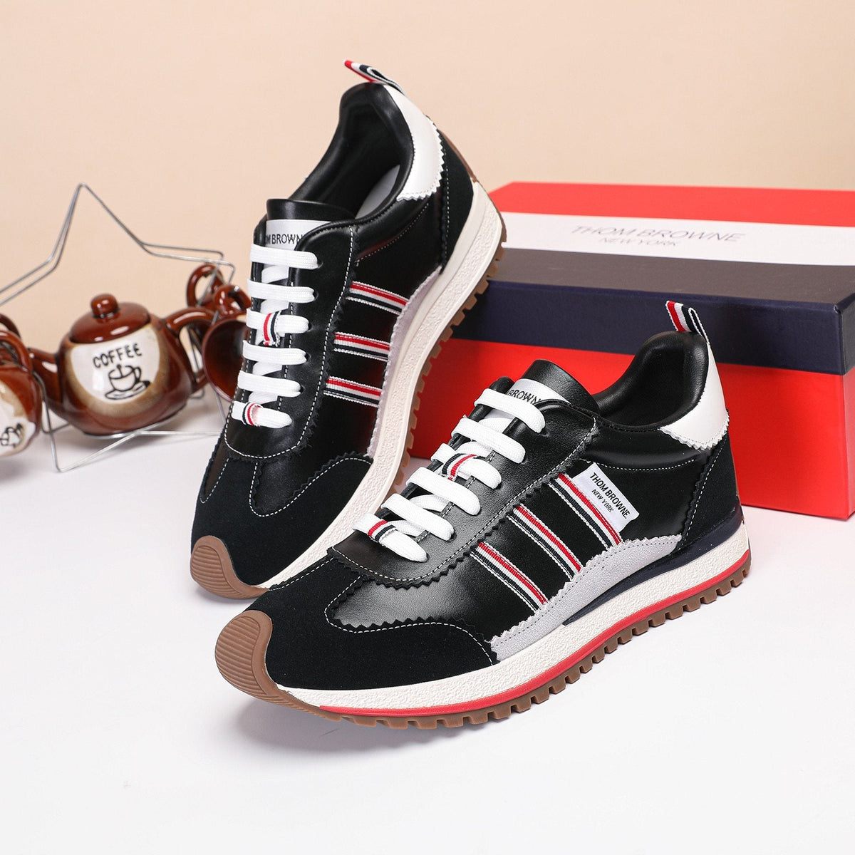 Thom Browne Low-Top Leather Sneakers — front