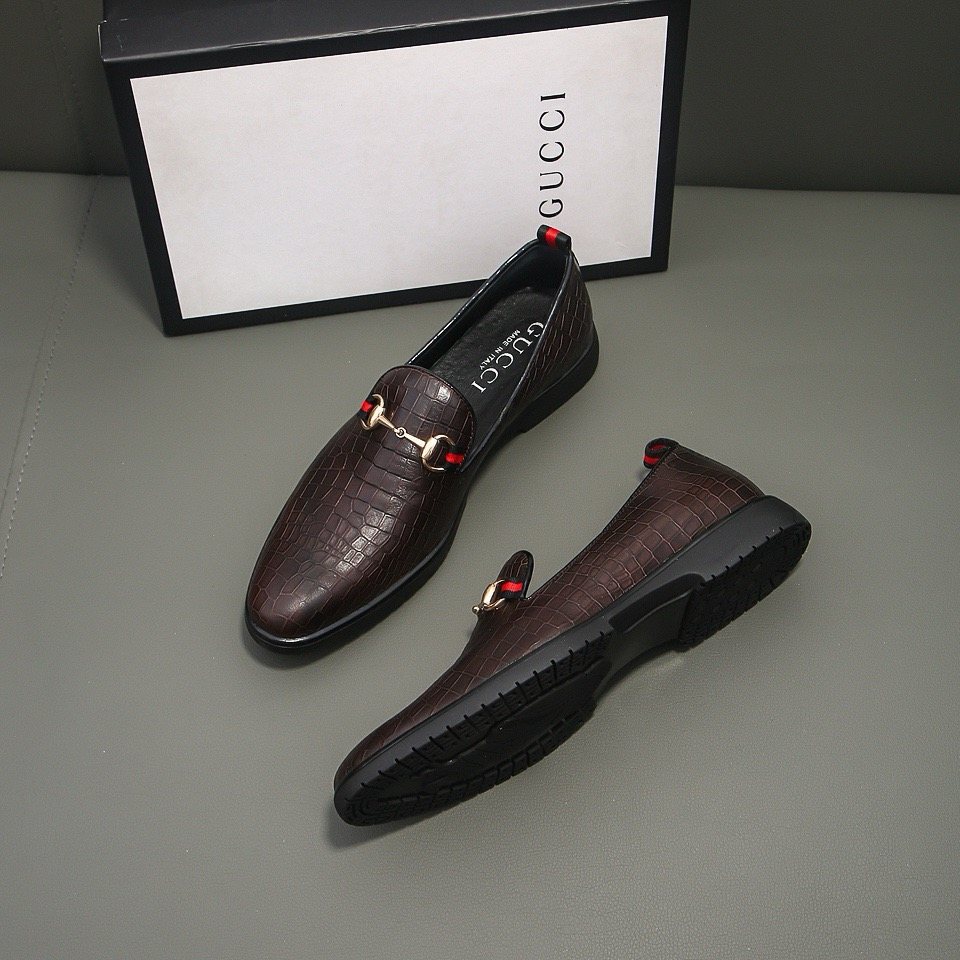 Gucci Croc-Embossed Horsebit Loafers — front