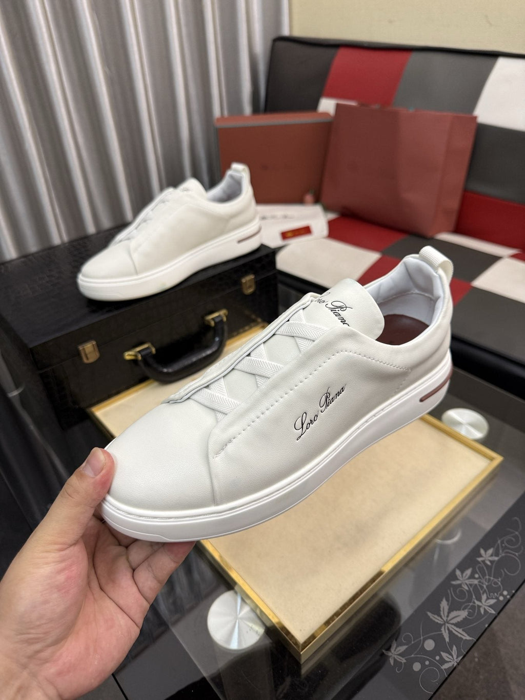 微商相册测试鞋子-Loro Piana Logo Slip-On Sneakers — side