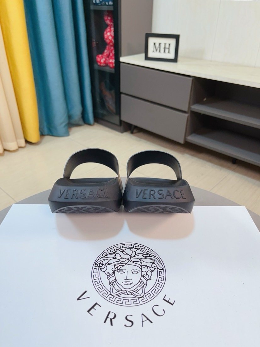 微商相册测试鞋子-Versace Patterned Slide Sandals — back