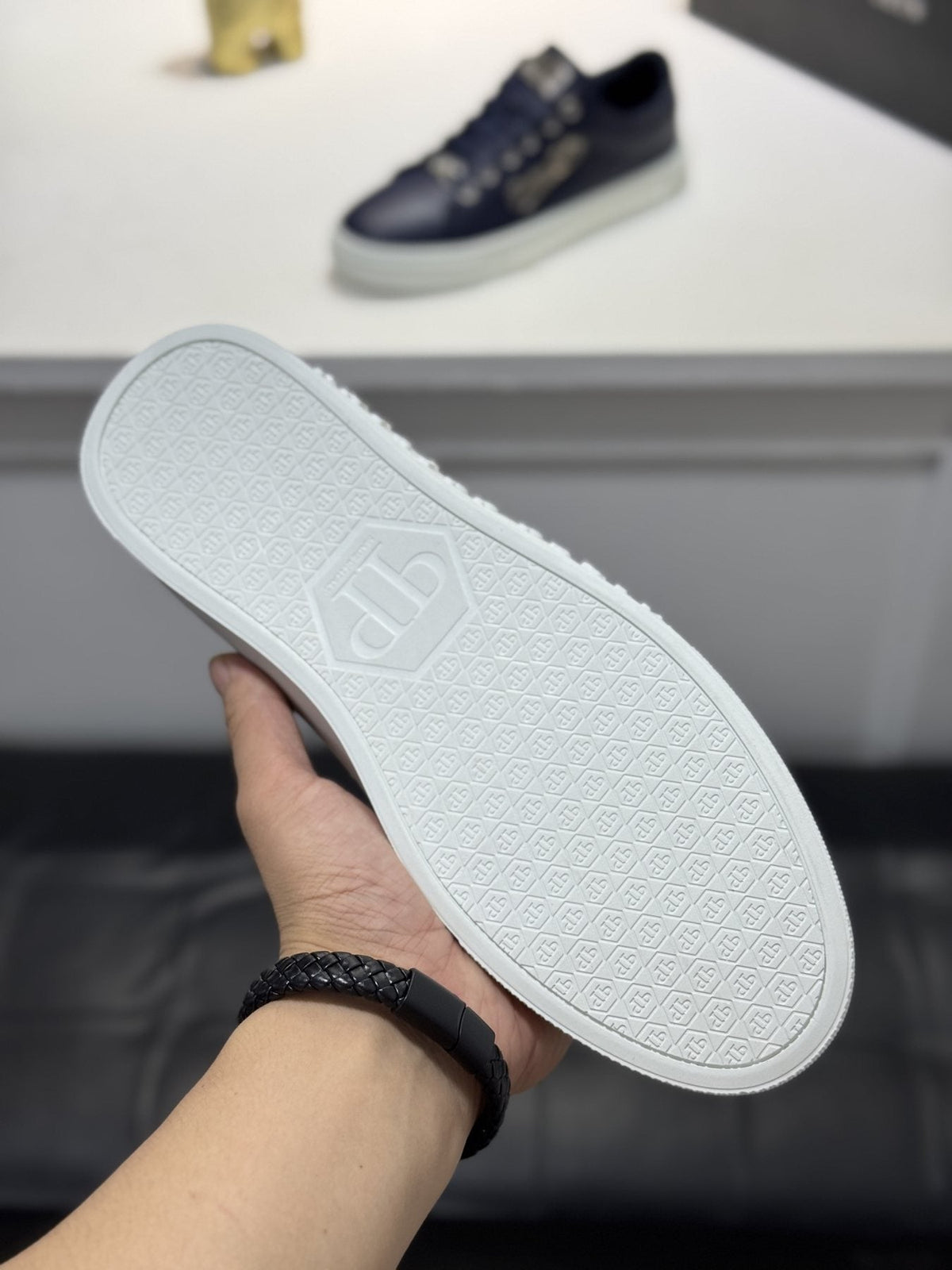 Philipp Plein Navy Low-Top Sneakers — detail