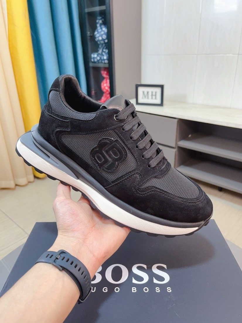 Hugo Boss Layered Low-Top Sneakers — model