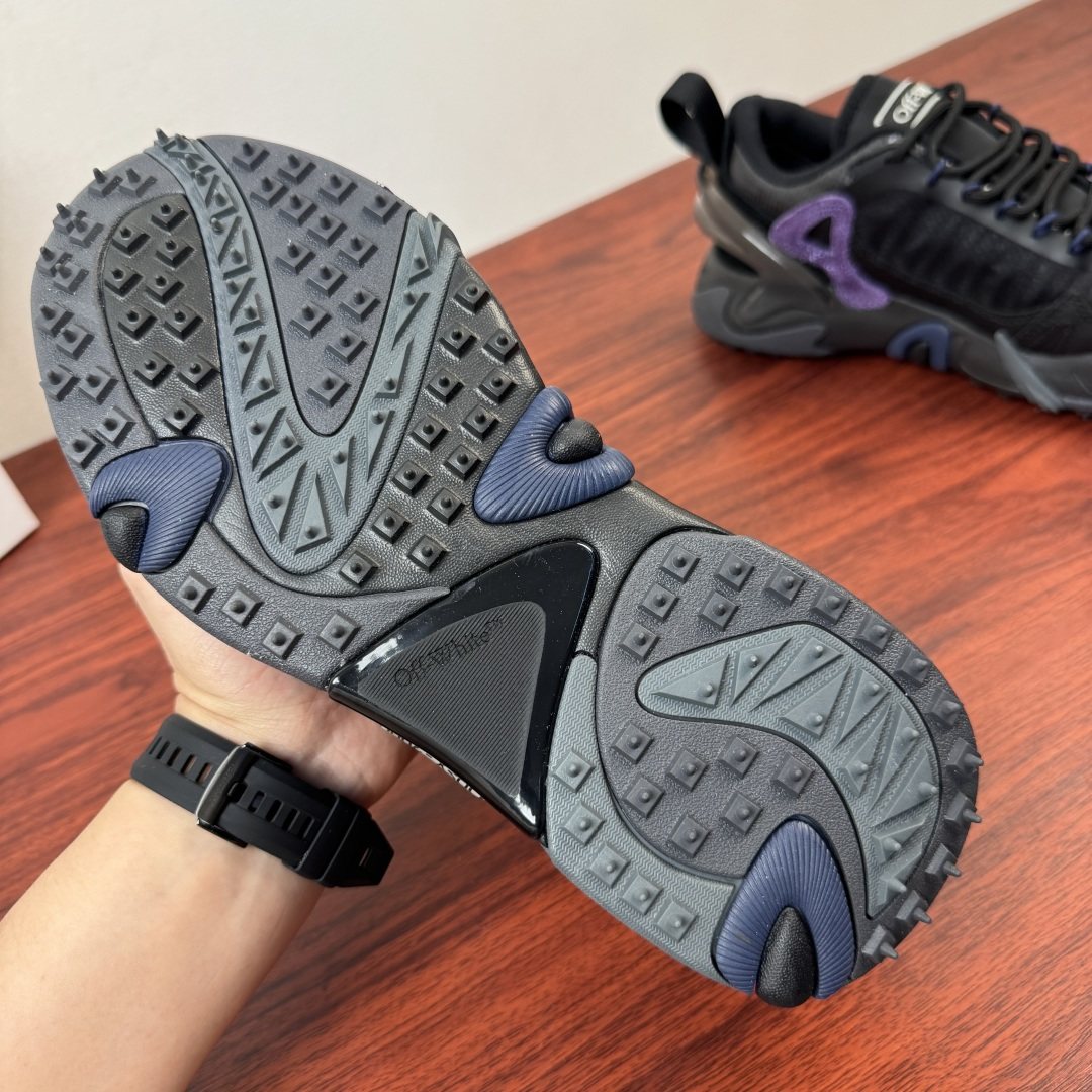 Off-White ODSY-2000 Sneakers — side