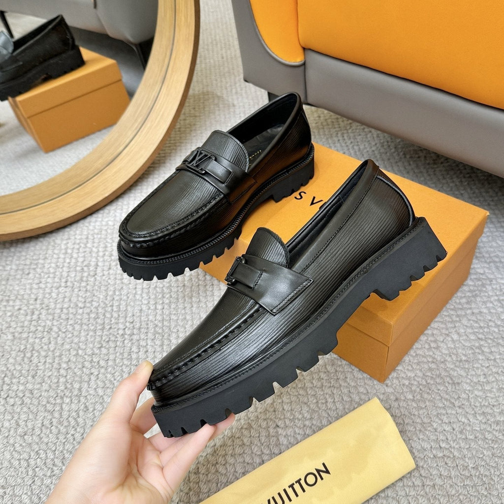 Louis Vuitton Textured Lug Sole Loafers — model