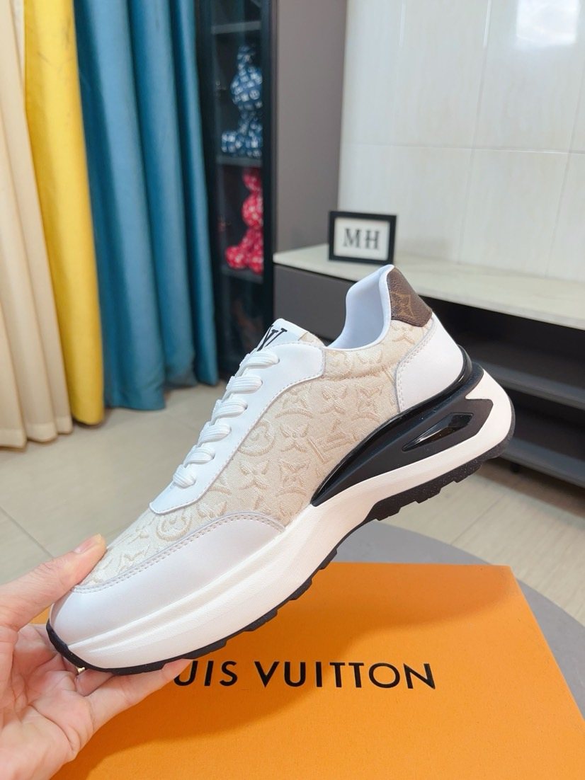 Louis Vuitton Patterned Low-Top Sneakers — side