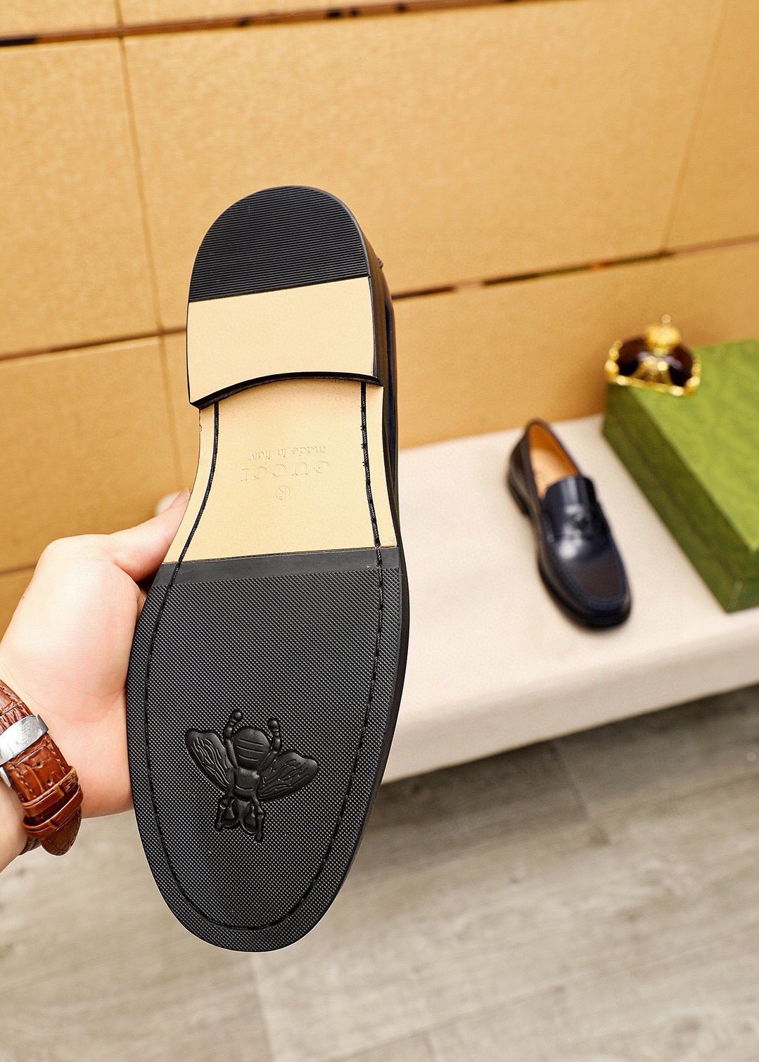 微商相册测试鞋子-Gucci Metal-Accent Moc-Toe Loafers — detail