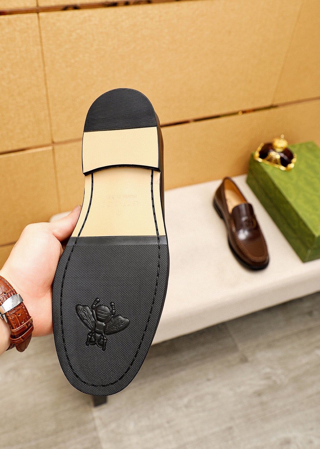 微商相册测试鞋子-Gucci Metal-Accent Moc-Toe Loafers — detail