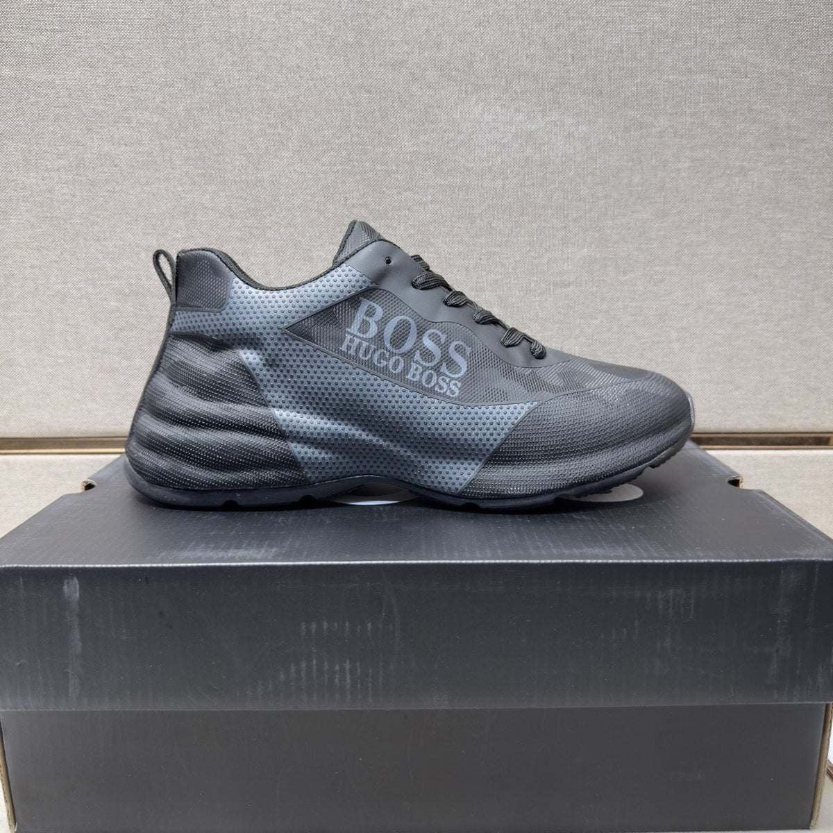 Hugo Boss Mesh-Panel Sneakers — hero