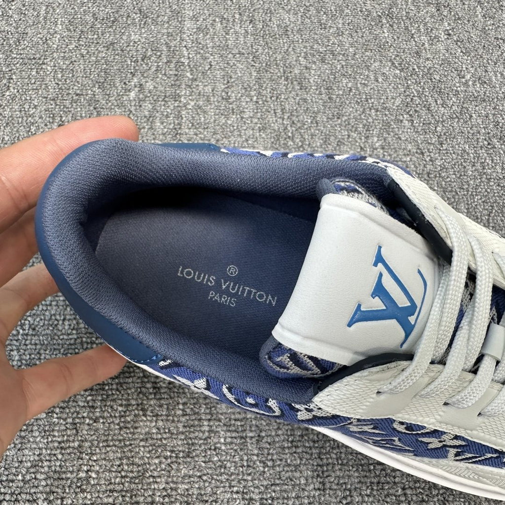 Louis Vuitton Monogram Low-Top Sneakers — detail