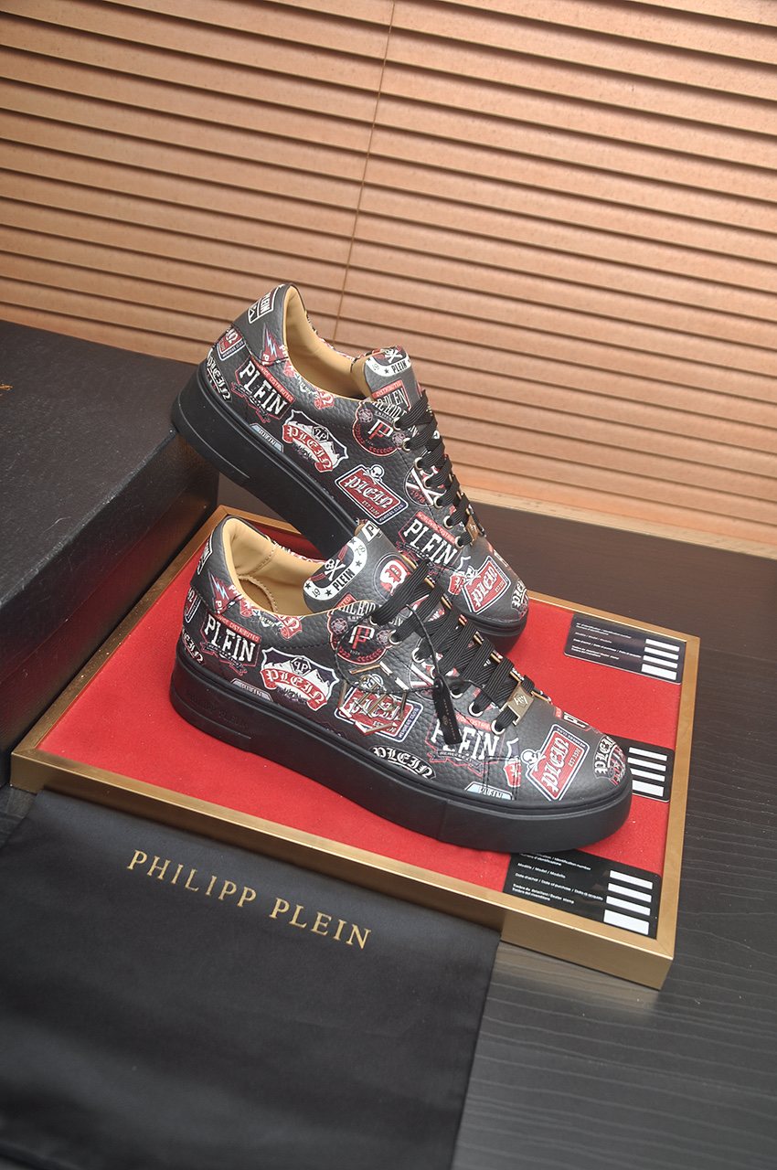 Philipp Plein Graphic Print Low-Top Sneakers — front