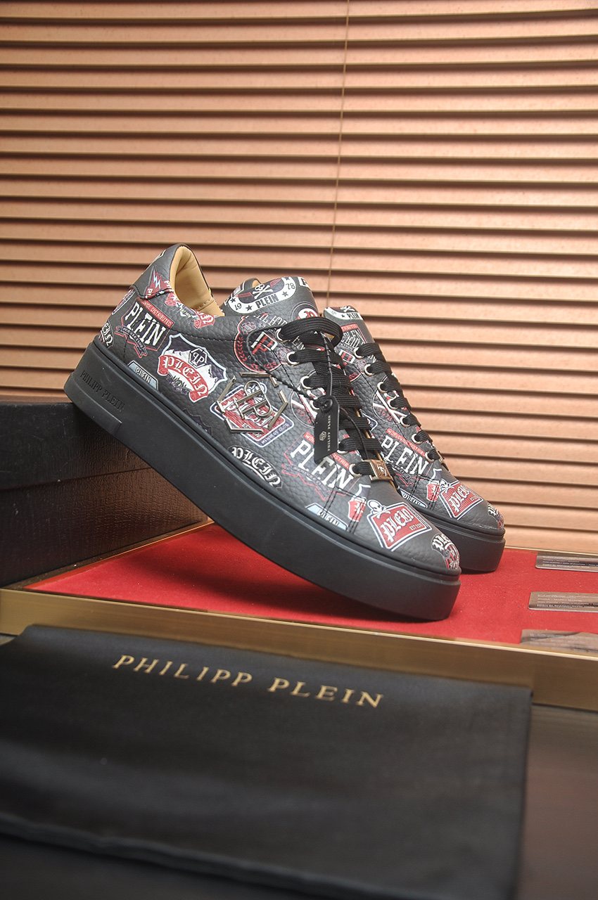 Philipp Plein Graphic Print Low-Top Sneakers — front