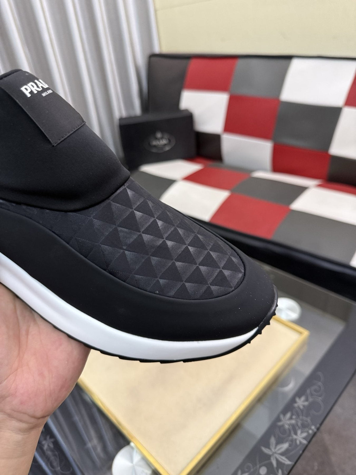 微商相册测试鞋子-Prada Black Quilted Slip-On Sneakers — detail