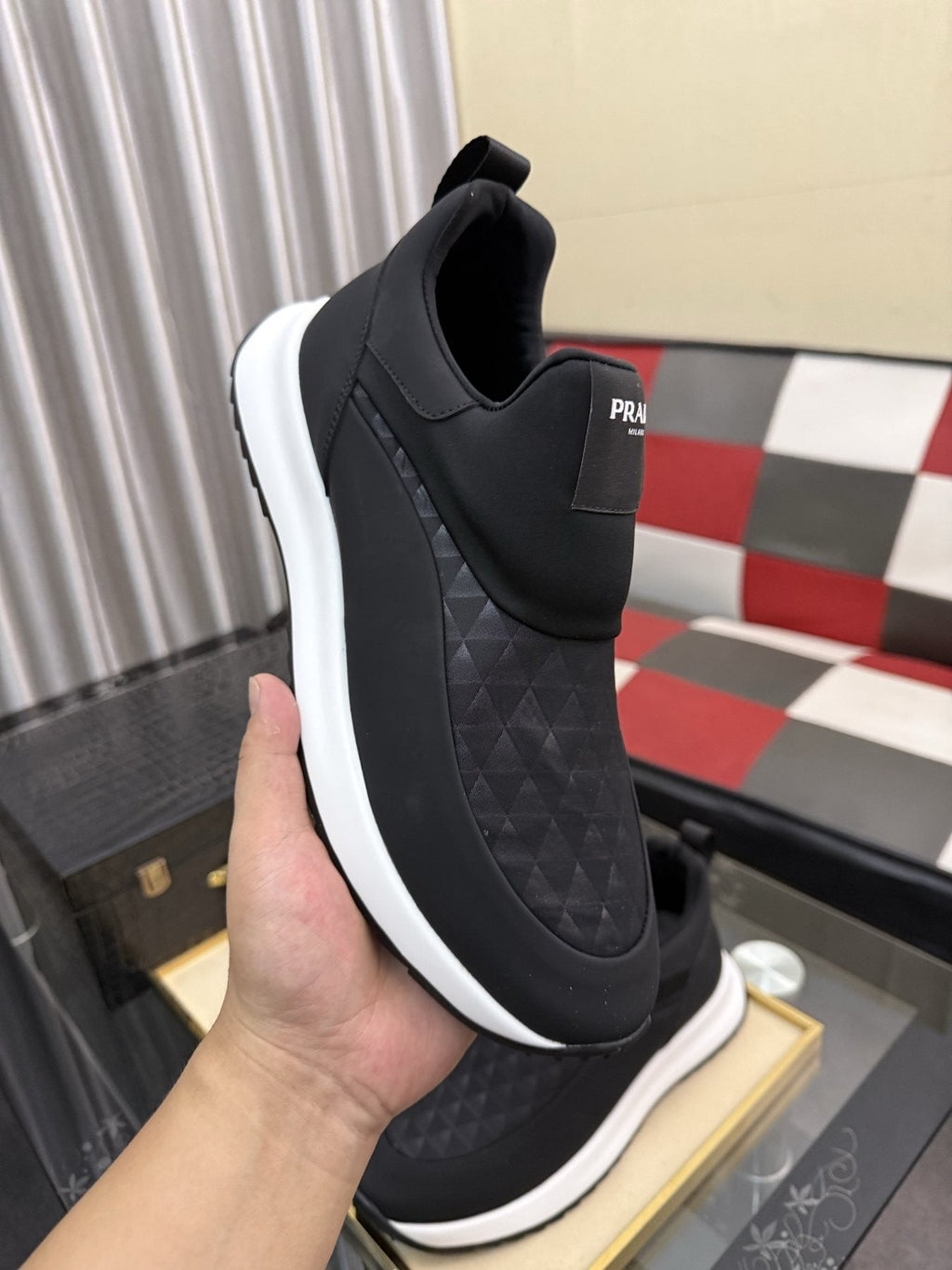 微商相册测试鞋子-Prada Black Quilted Slip-On Sneakers — side