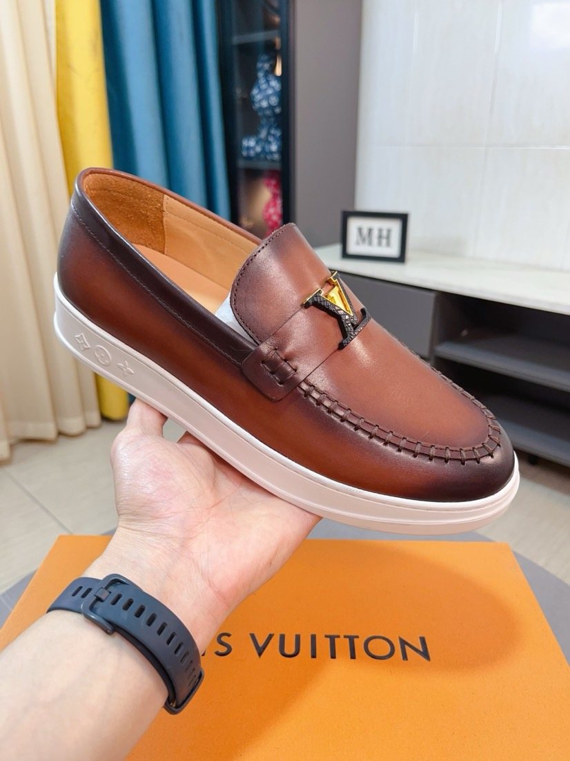 Louis Vuitton Moc-Toe Buckle Loafers — model
