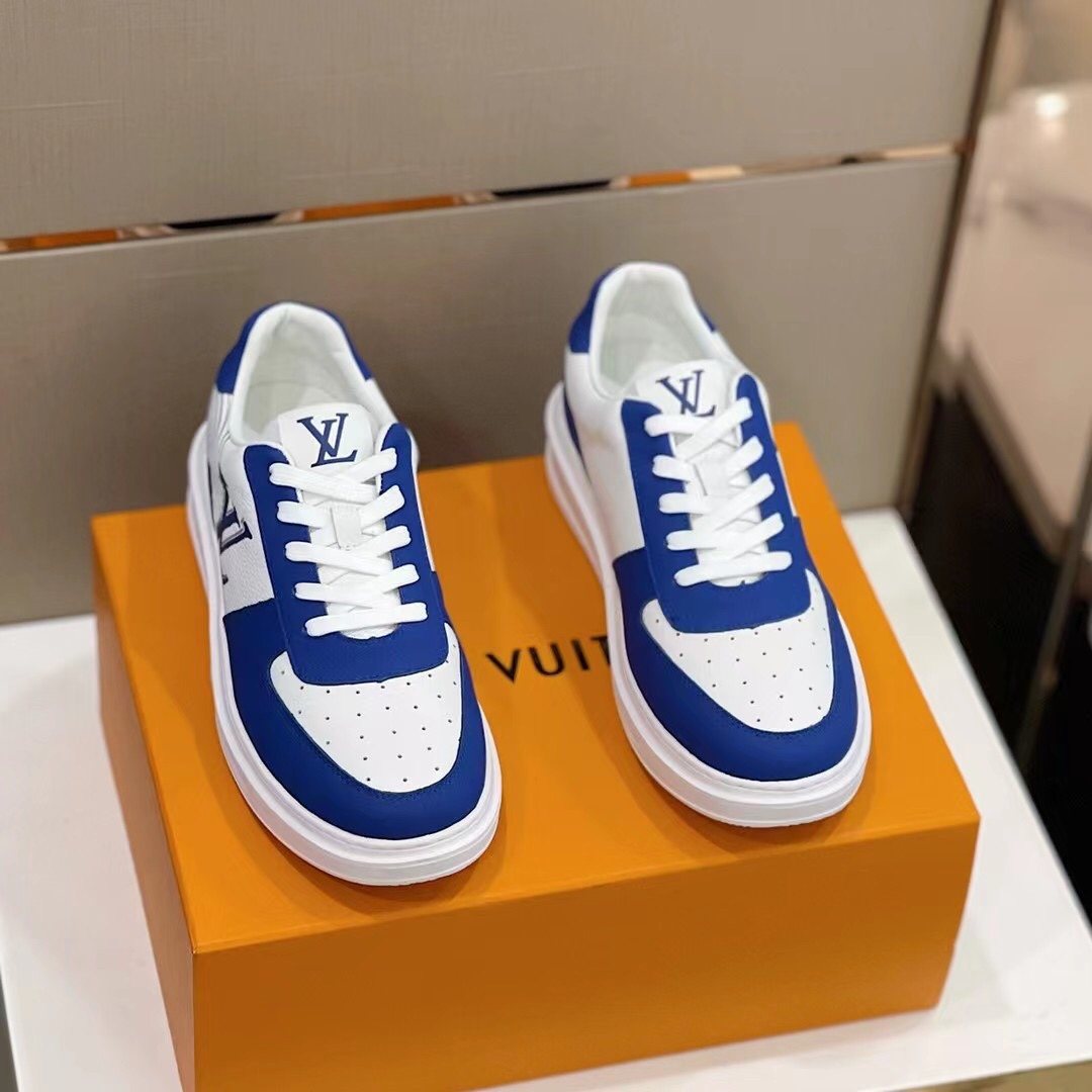 Louis Vuitton Side Lettering Low-Top Sneakers — front