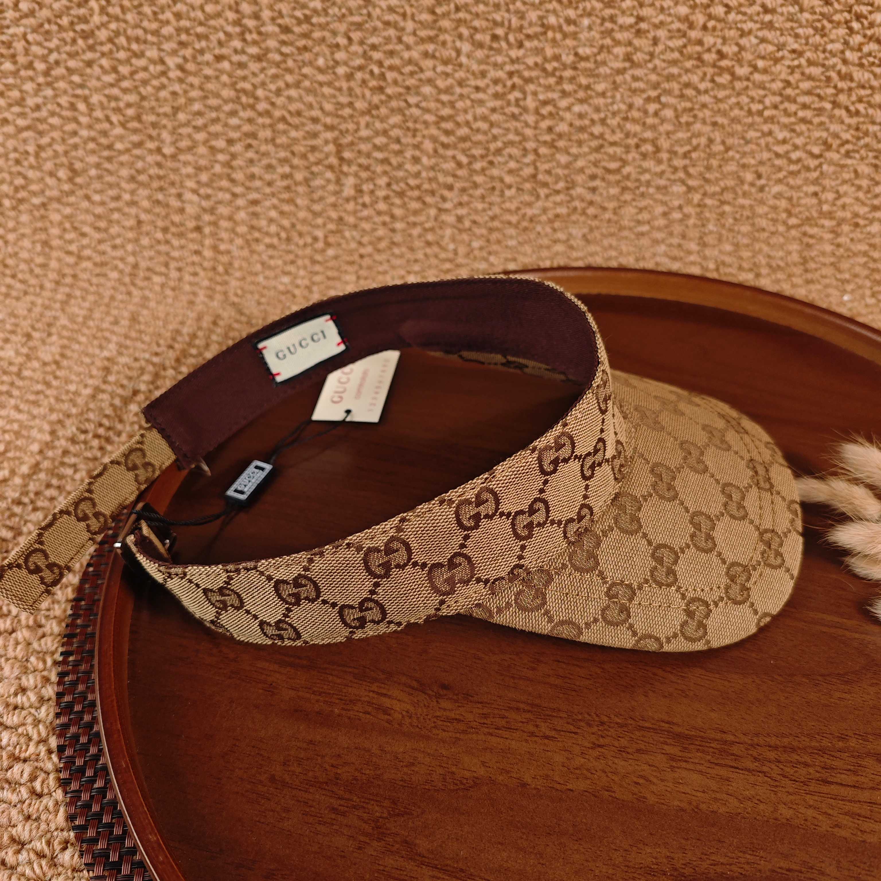 GUCCI GG Monogram Canvas Sun Visor