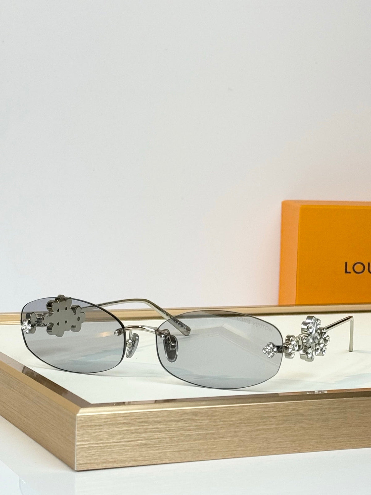 Louis Vuitton Sunglasses – Z3186U