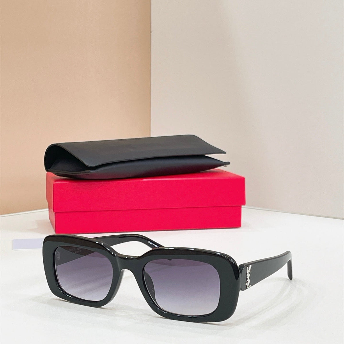 Saint Laurent Sunglasses – SL M130