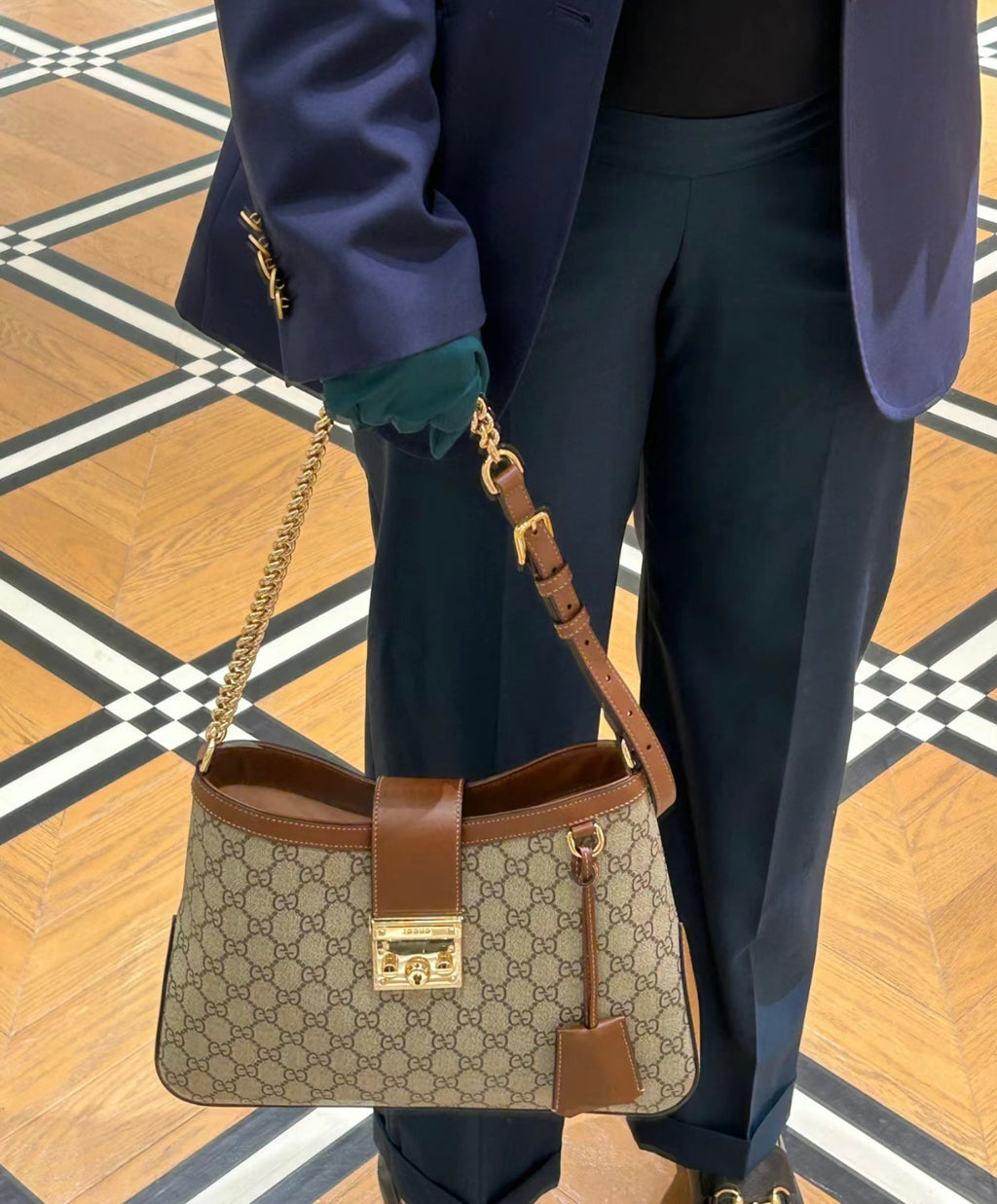 Gucci Padlock Shoulder Bag – 795113