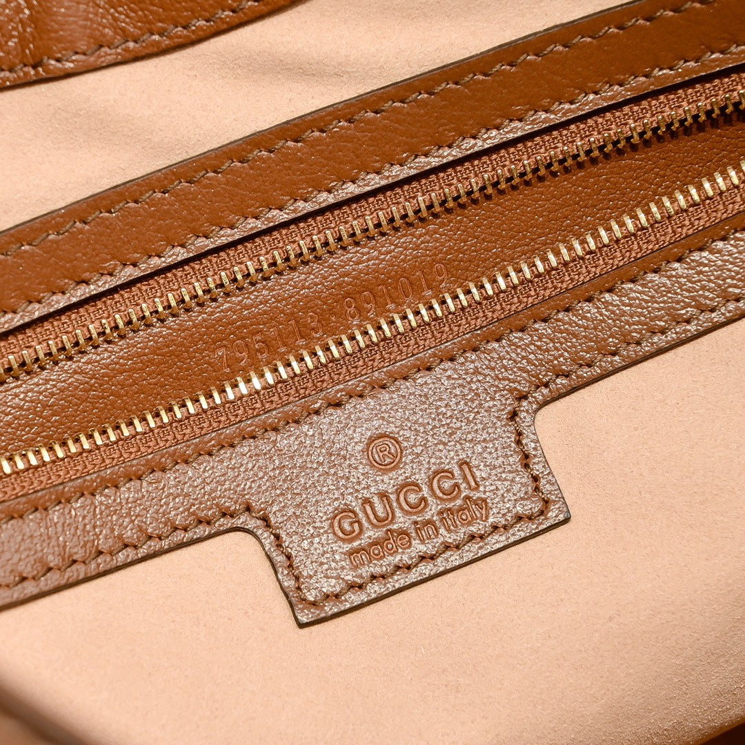 Gucci Padlock Shoulder Bag – 795113
