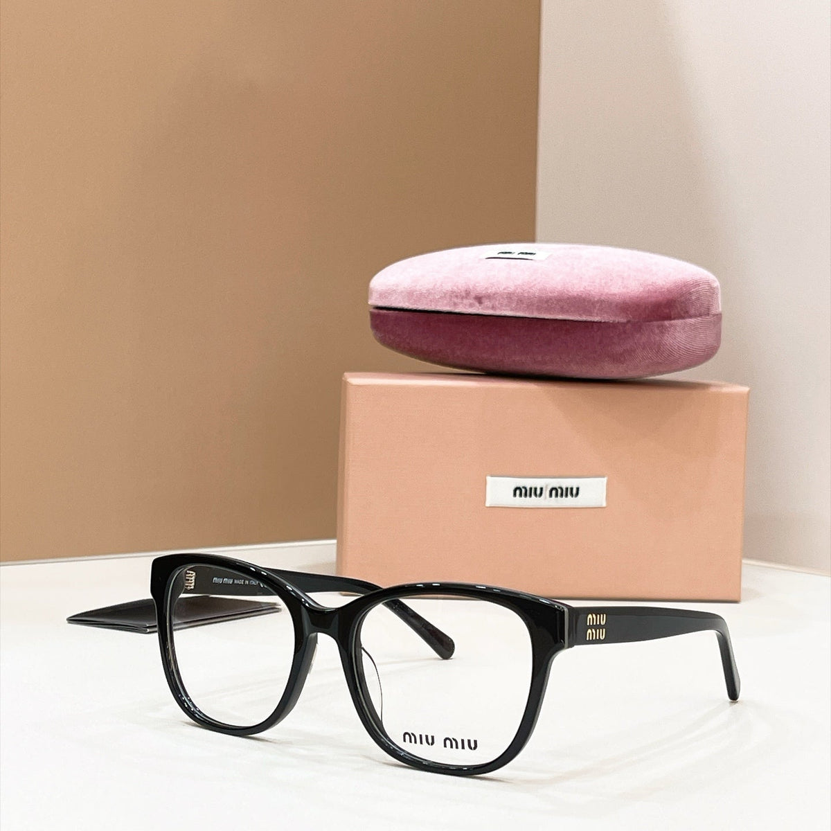 Miu Miu Sunglasses – MU 51X