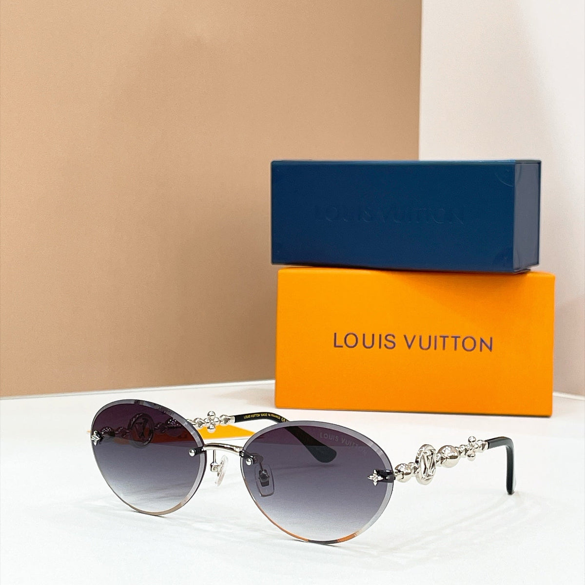 Louis Vuitton Sunglasses – Z7529U
