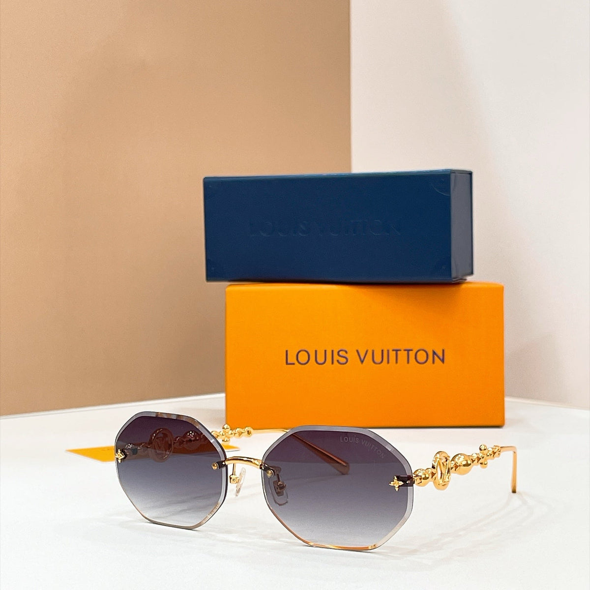Louis Vuitton Sunglasses – Z7530U